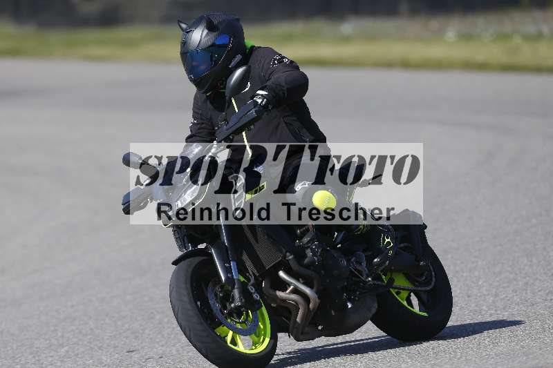 /01 02.04.2026 MAZ ADR/Gruppe rot/32